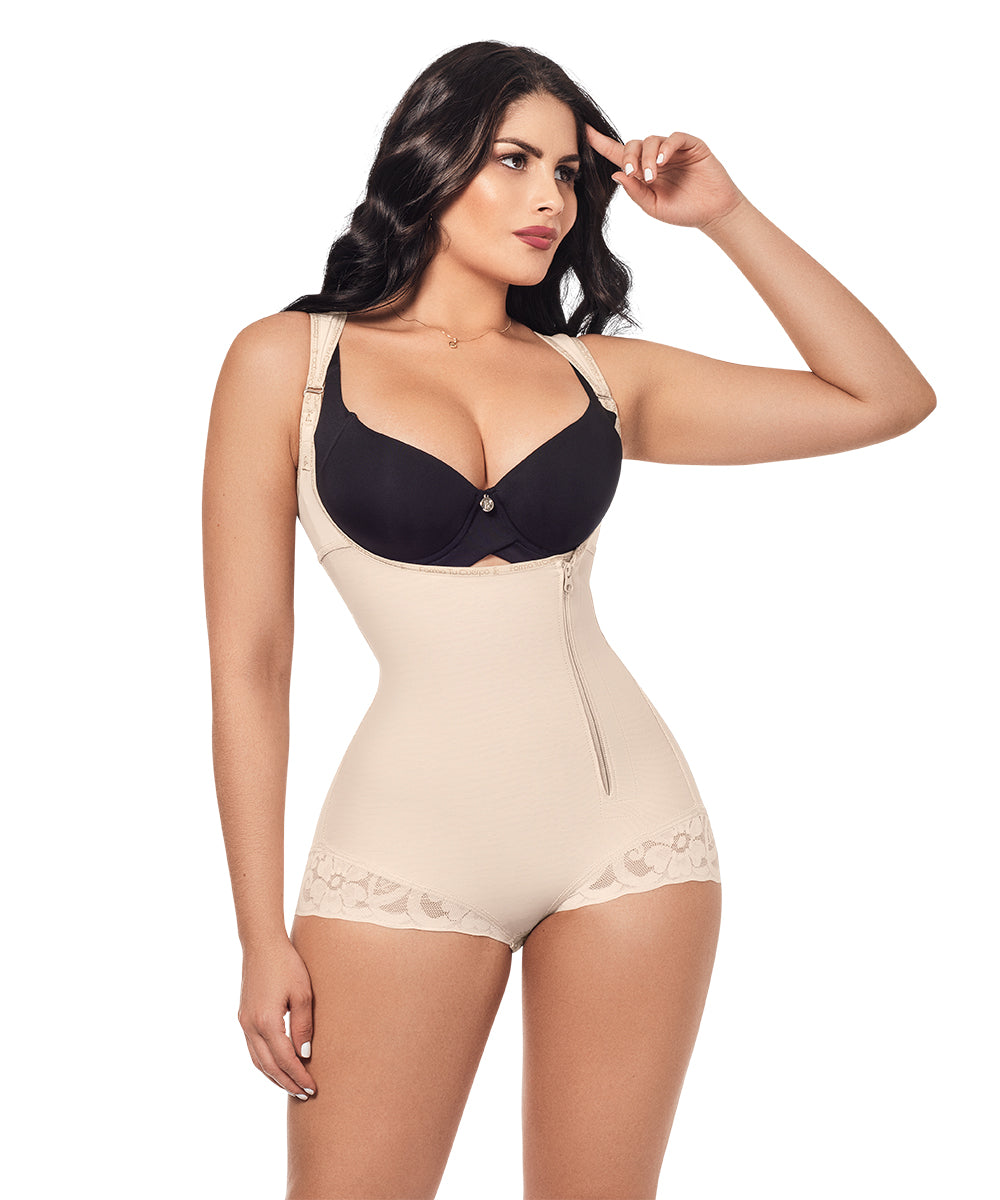 Fajas Forma Tu Cuerpo US - Empower your curves and define your figure right  now! ✨ The short girdle is perfect for you, who want a defined waist and  molded buttocks so