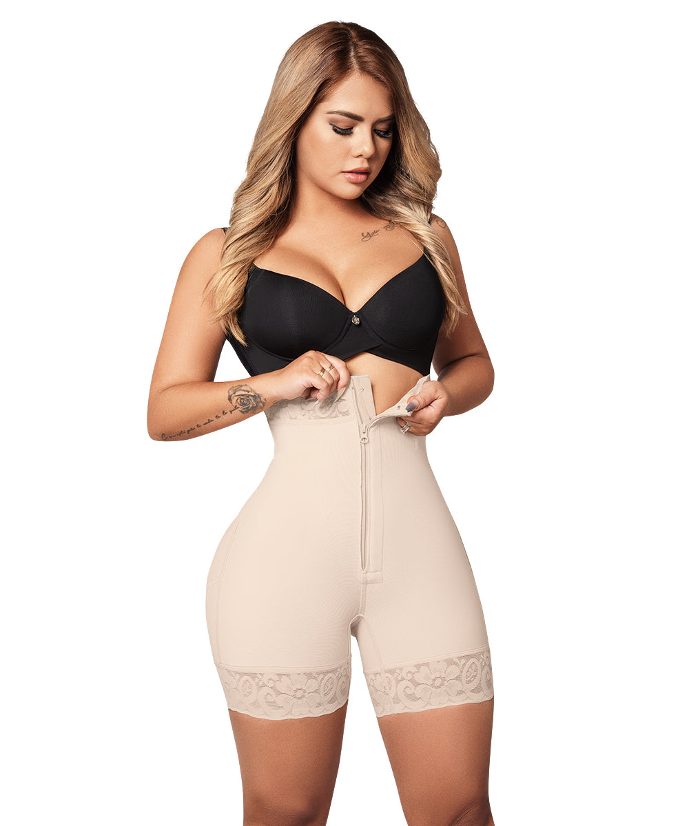 Shorts (High Waisted Shorts • Center Zipper •Beige •Black ) ( Ref. O-070 / O-071 )